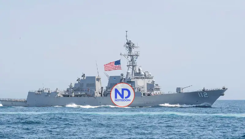 EEUU envía 2 destructores para «desminar» estrecho de Ormuz 2 EEUU envía 2 destructores para «desminar» estrecho de Ormuz