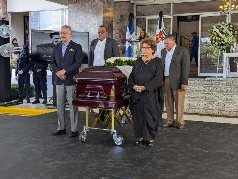 Ayuntamiento del Distrito Nacional rinde honras fúnebres a Carlos Batista Matos 4 Carlos Batista Matos 8 Ayuntamiento del Distrito Nacional rinde honras fúnebres a Carlos Batista Matos
