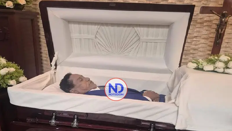 Velan en la Funeraria Blandino restos periodista Carlos Batista