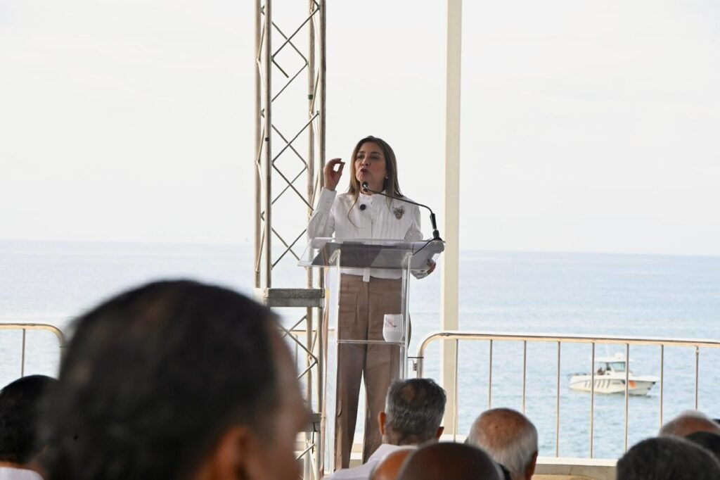 Carolina Mejia 27 Presidente Abinader y alcaldesa Carolina Mejía inauguran Malecón Deportivo