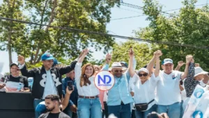 Carolina Mejía recibe apoyo de Héctor Acosta y dirigentes del PRM en Monseñor Nouel