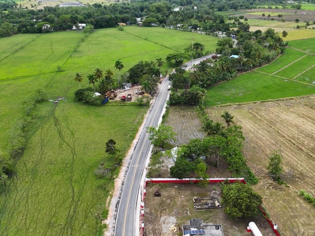Circuito vial Bajo Yuna 1 Abinader inaugura circuito vial Bajo Yuna que conecta provincias Duarte y María Trinidad Sánchez