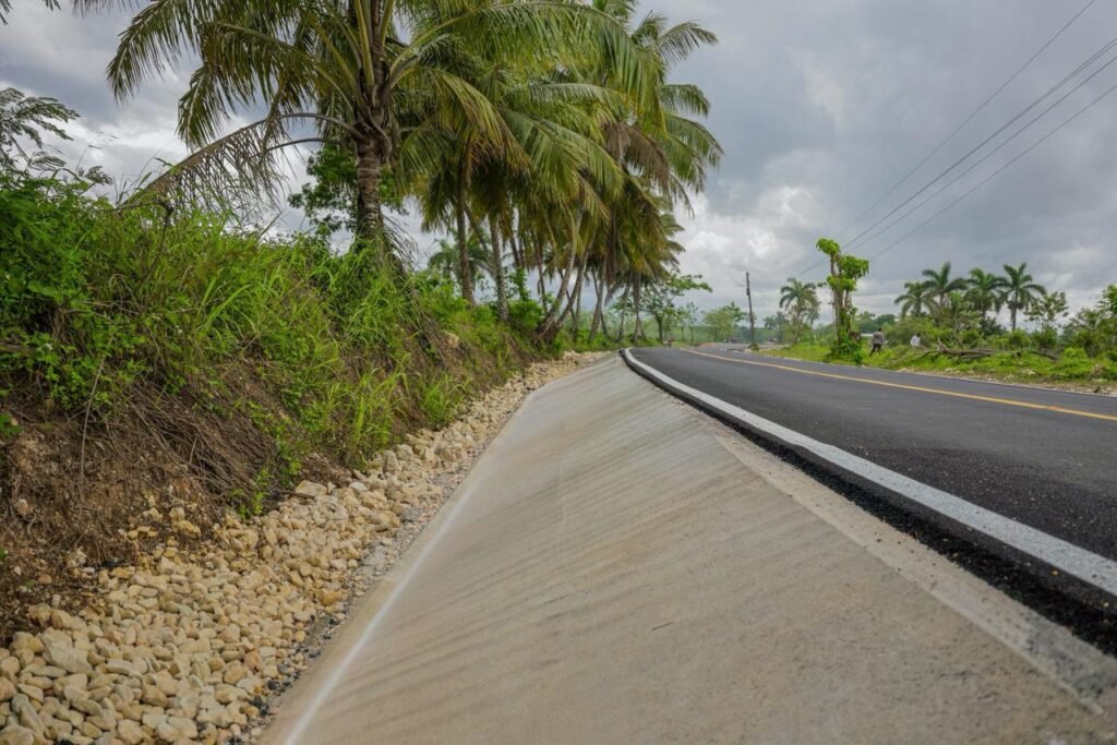 Circuito vial Bajo Yuna 4 Abinader inaugura circuito vial Bajo Yuna que conecta provincias Duarte y María Trinidad Sánchez