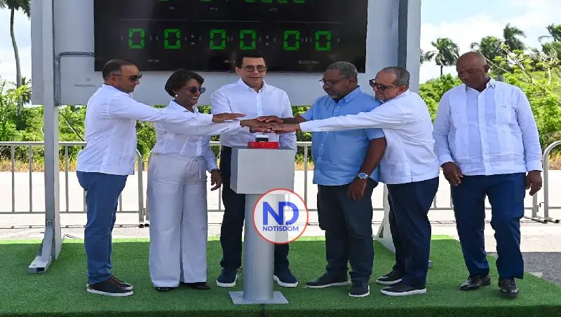 David Collado deja iniciados los trabajos de la carretera que une Nisibón-Uvero Alto