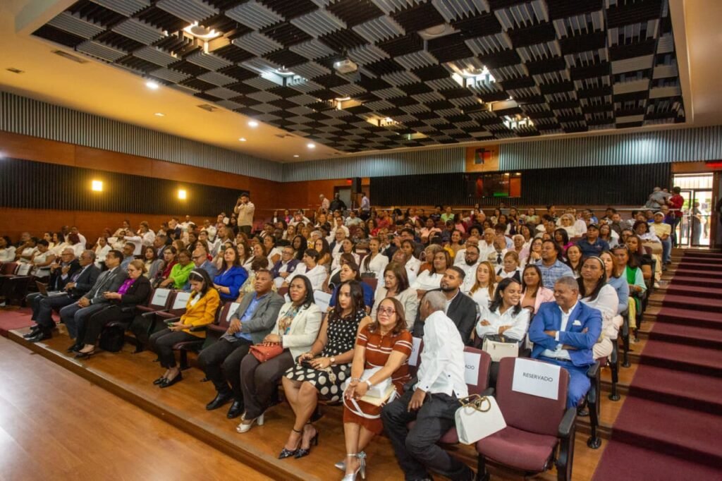 Directiva 1 Colegio Dominicano de Psicólogos juramenta nueva directiva