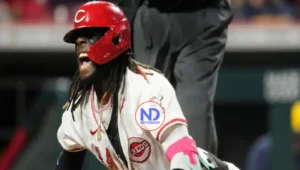 Dominicano Elly De la Cruz pega cuarto jonrón temporada de GL