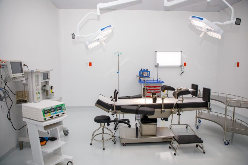 Equipos del Hospital La Victoria Abinader deja en funcionamiento nueva emergencia del Hospital La Victoria con inversión de RD$75 millones