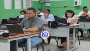 ADP suspende evaluación docente por fallas en plataforma