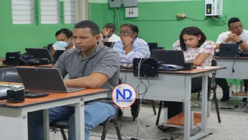 ADP suspende evaluación docente por fallas en plataforma