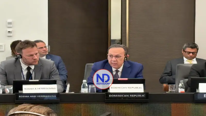 Gobernador de BCRD participa en cita de alto nivel en EE.UU.