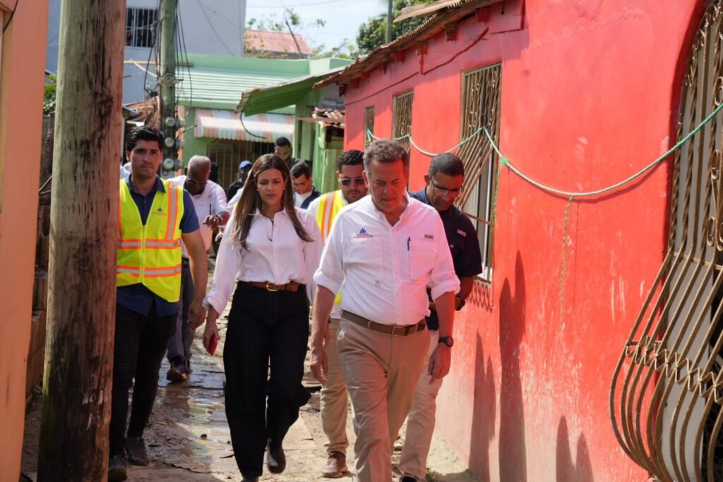 Ito Bisono 8 Ito Bisonó coordina inicio de proyecto habitacional para personas afectadas por lluvias en Montellano