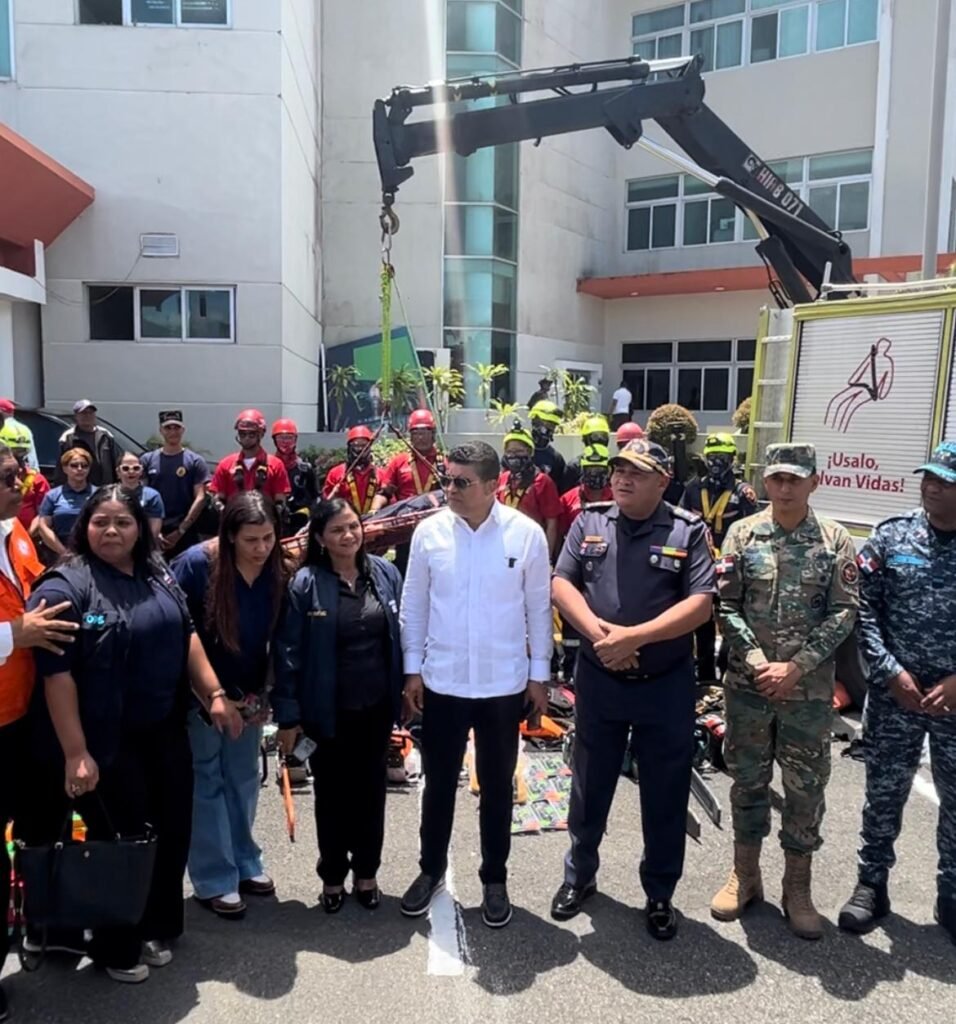 Alcaldía de Santo Domingo Este lanza «Operativo Semana Santa 2026» 4 Lanzamiento de Operativo Semana Santa 2026 en SDE 1 Alcaldía de Santo Domingo Este lanza «Operativo Semana Santa 2026»