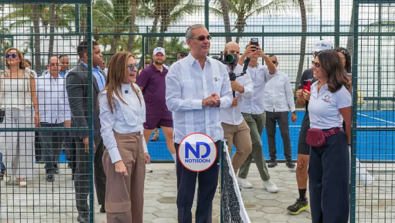 Presidente Abinader y alcaldesa Carolina Mejía inauguran Malecón Deportivo
