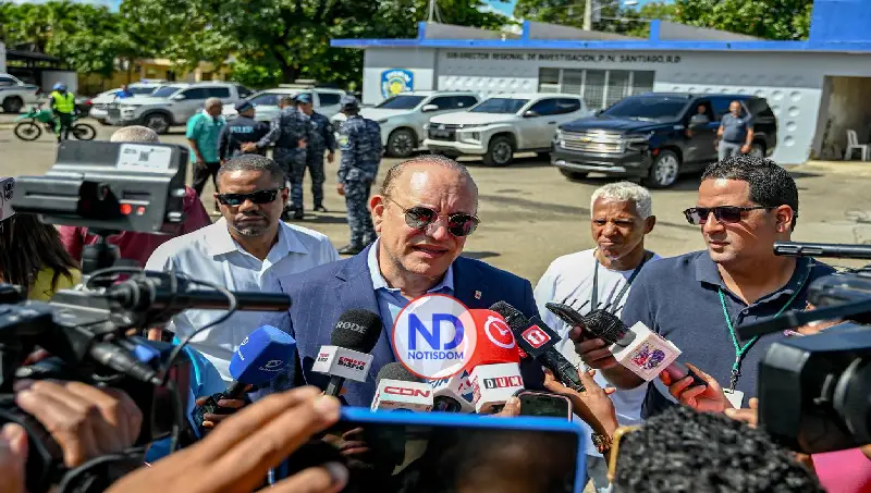 Alcalde Ulises Rodríguez anuncia medidas para mejorar el tránsito en Santiago