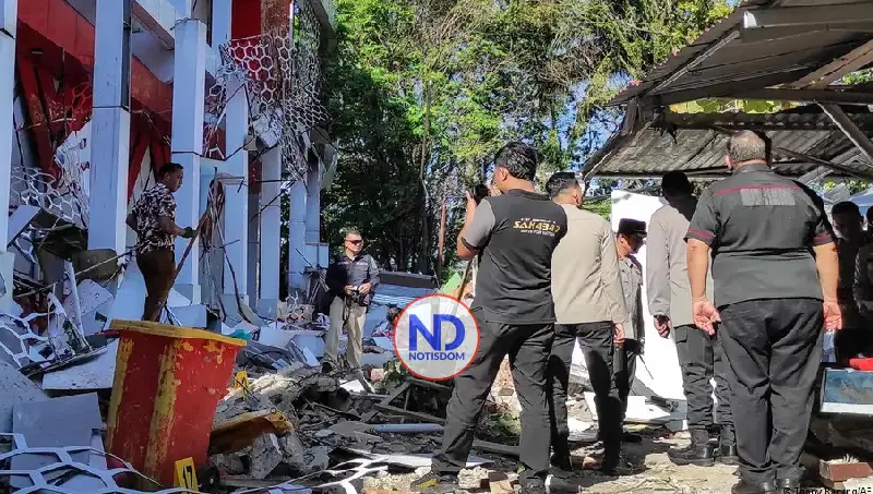 Levantan alerta tsunami tras terremoto 7,4 en Indonesia