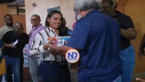 Alcaldía de SDN distribuye más de 4,000 kits de habichuelas con dulce en Semana Santa