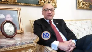 Otorgan a Aníbal de Castro el Premio Nacional de Periodismo