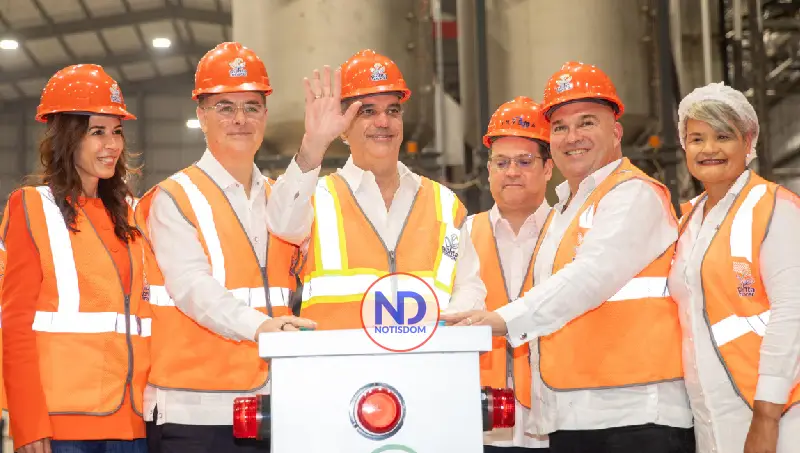 Abinader inaugura Planta Renacer: RD lidera el Caribe con producción de PET reciclado para alimentos