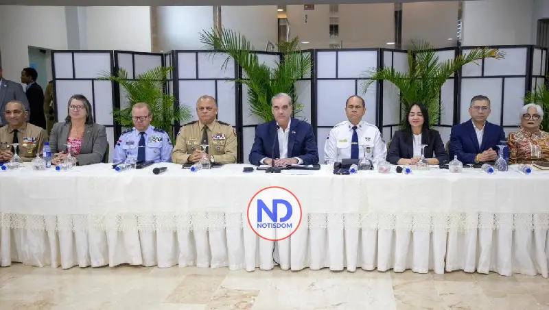 Abinader lidera nueva ofensiva por la seguridad ciudadana y evalúa medidas clave a nivel nacional