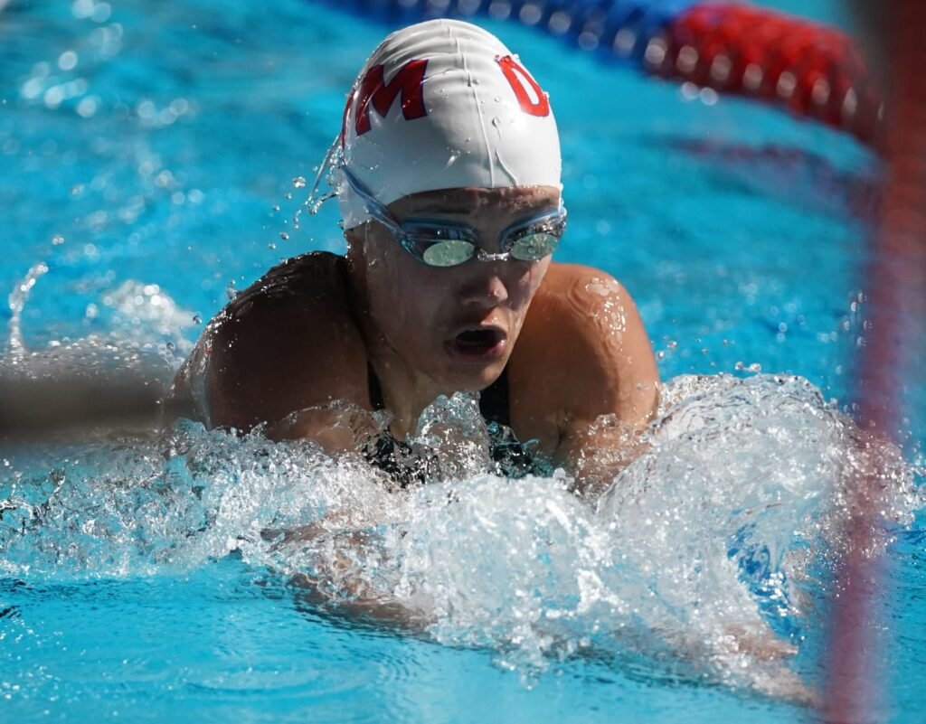 Natalia Diaz Jiménez y Díaz consiguen oro en primera jornada del XI DR International Swim Open