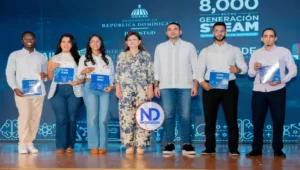 Gobierno entrega 8,000 becas Generación STEAM a jóvenes del Cibao para formación en áreas tecnológicas