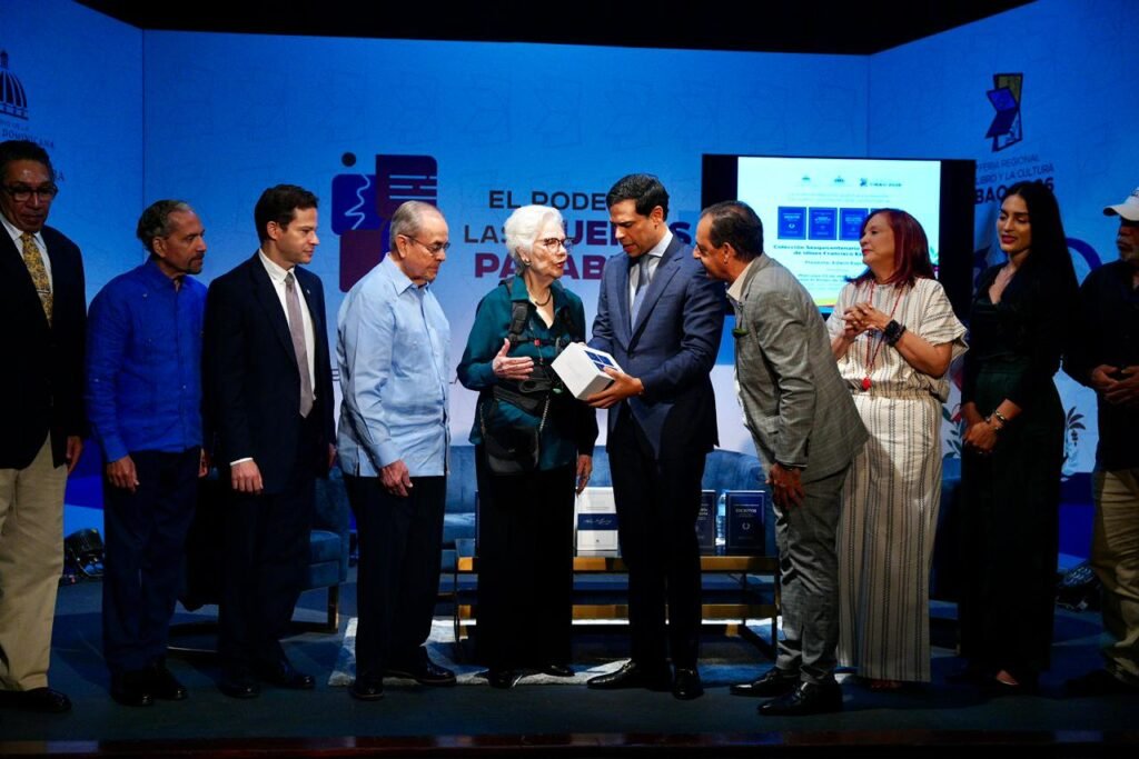 Roberto Angel Salcedo 1 Ministerio de Cultura presenta colección tributo a Espaillat en la Feria del Libro Cibao 2026