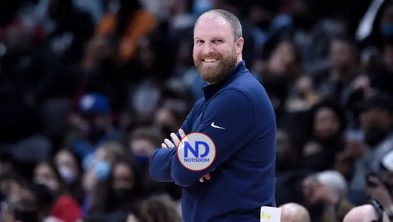 Taylor Jenkins, nuevo entrenador de Milwaukee Bucks