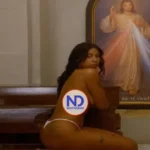 Rapera dominicana Tokischa arma lío en basílica de España