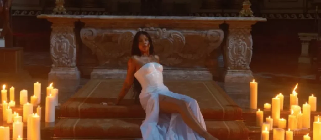 Tokischa 2 Rapera dominicana Tokischa arma lío en basílica de España