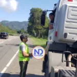 Obligan a vehículos pesados a transitar por el carril derecho