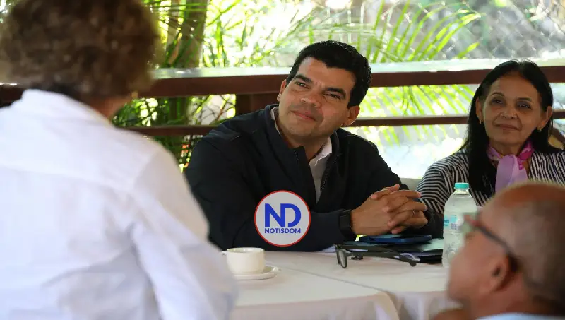 Wellington Arnaud valída con comunitarios servicio eficiente de agua potable