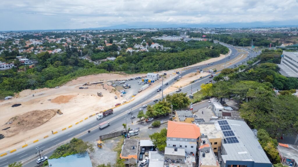construccion avenida Republica de Colombia 2 Abinader supervisa construcción avenida República de Colombia; obra de RD$12 mil millones financiada con fondos Aerodom