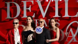 Los actores Emily Blunt y Stanley Tucci reciben estrella en el Paseo de la Fama de Hollywood