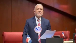 Antonio Taveras renuncia al PRM y se declara senador independiente