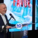 Senador habla de clientelismo y democracia en su nuevo libro
