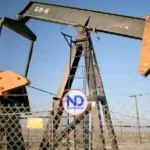 El brent se mantiene alrededor de 105 dólares tras señales parciales de apertura en Ormuz