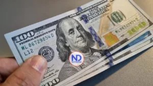 El dólar bajó 10 cts. y el euro 5; eran vendidos a $59.51 y $72.00