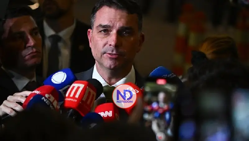 Flávio Bolsonaro pide a la Justicia retirar del aire un sondeo en el que pierde 6 puntos 2 Flávio Bolsonaro pide a la Justicia retirar del aire un sondeo en el que pierde 6 puntos
