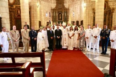 Funcionarios de la DNCD y otros organismos oficiales 634 agentes antinarcóticos son ascendidos en Rep. Dominicana