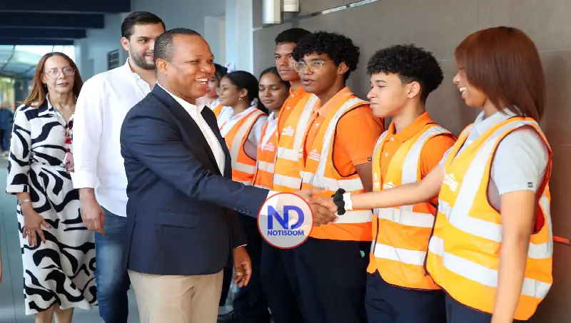 Milton Morrison impulsa educación vial como requisito de graduación en escuelas y colegios