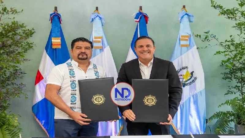 Apordom y Comisión Portuaria de Guatemala firman acuerdo para fortalecer la cooperación 