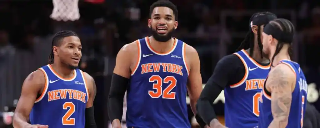 Karl Anthony Towns 9 Nueva York aplastó a los Hawks con trilpe-doble de Karl Towns