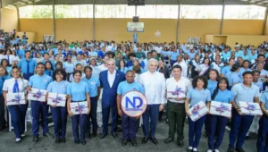 Insta a estudiantes prepararse en las carreras de alta demanda