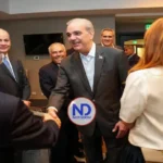 Abinader sostiene encuentro con líderes empresariales panameños para ampliar oportunidades de inversión