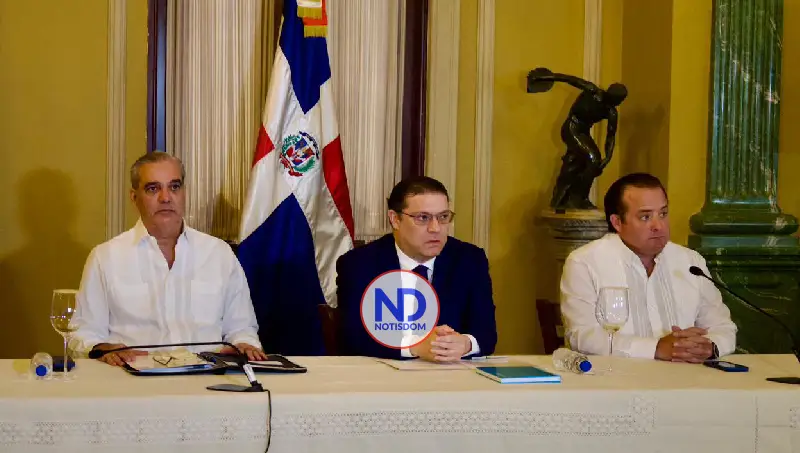 Gobierno asigna 800 millones de pesos para evitar alzas del pasaje en transporte público