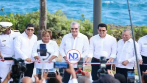 Abinader inaugura segunda etapa del malecón de SDE y pide que lo cuiden