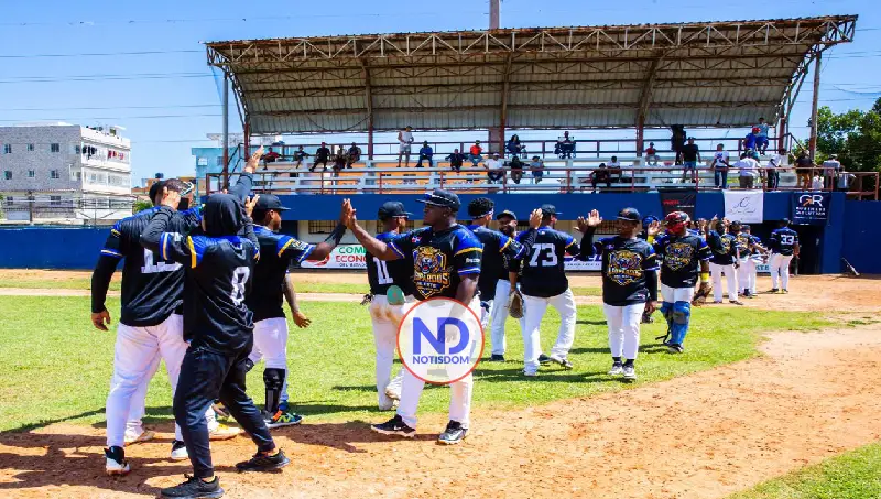Leopardos del Este avanzan invictos a semifinales del TBES-PSD 2 Leopardos del Este avanzan invictos a semifinales del TBES-PSD