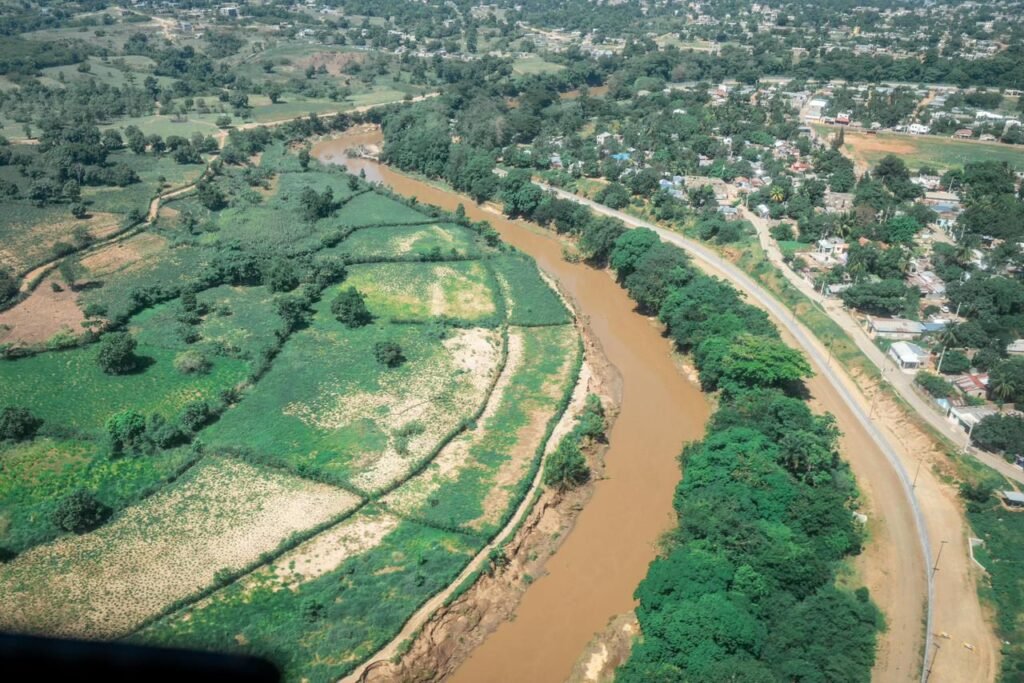 Linea fronteriza Defensa y Presidencia inspeccionan la frontera y refuerzan acciones de seguridad