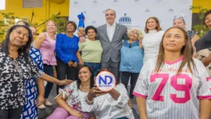 Presidente Abinader encabeza entrega del «Bono Madre 2026» para un millón de beneficiarias