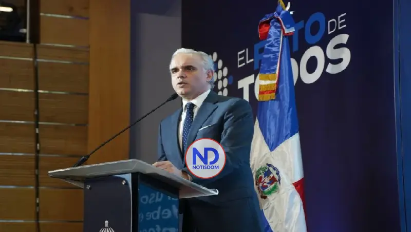 De Camps afirma reforma educativa impulsará innovación y la Generación 2036